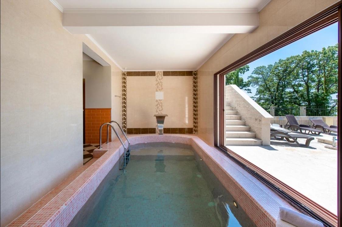 Sunbreeze Delux Vilas Budva Luaran gambar