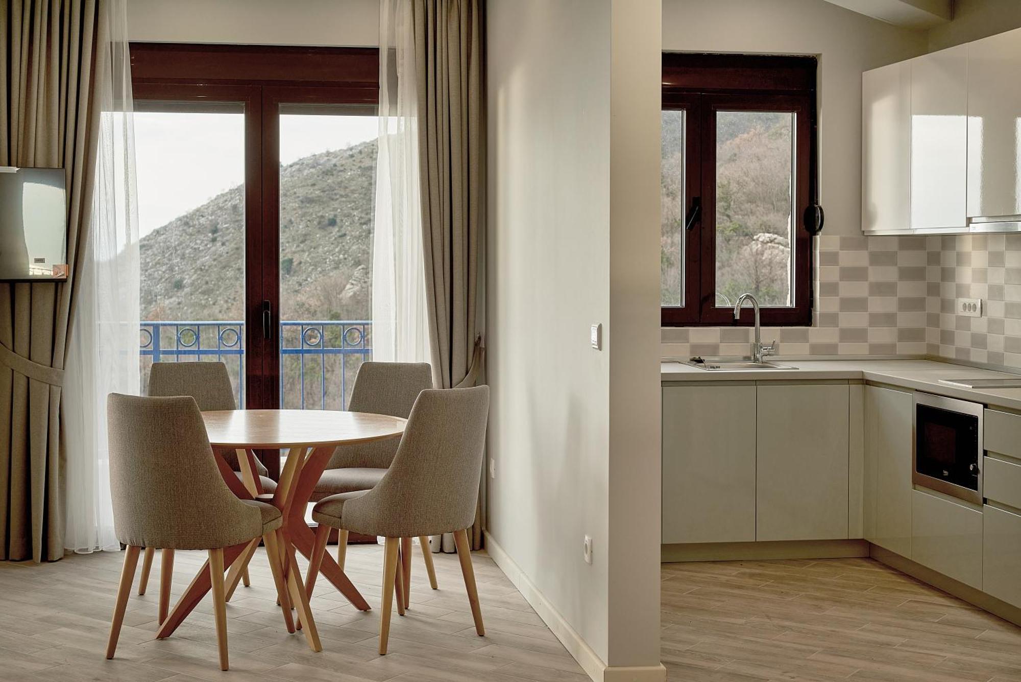 Sunbreeze Delux Vilas Budva Luaran gambar
