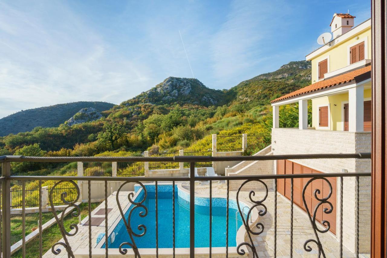 Sunbreeze Delux Vilas Budva Luaran gambar